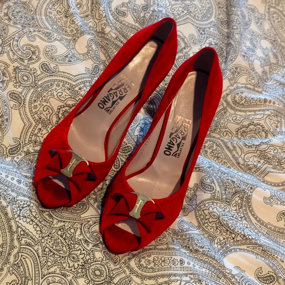 Ferragamo peep toe pumps 10